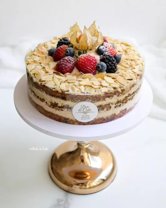 Almond Caramel cake